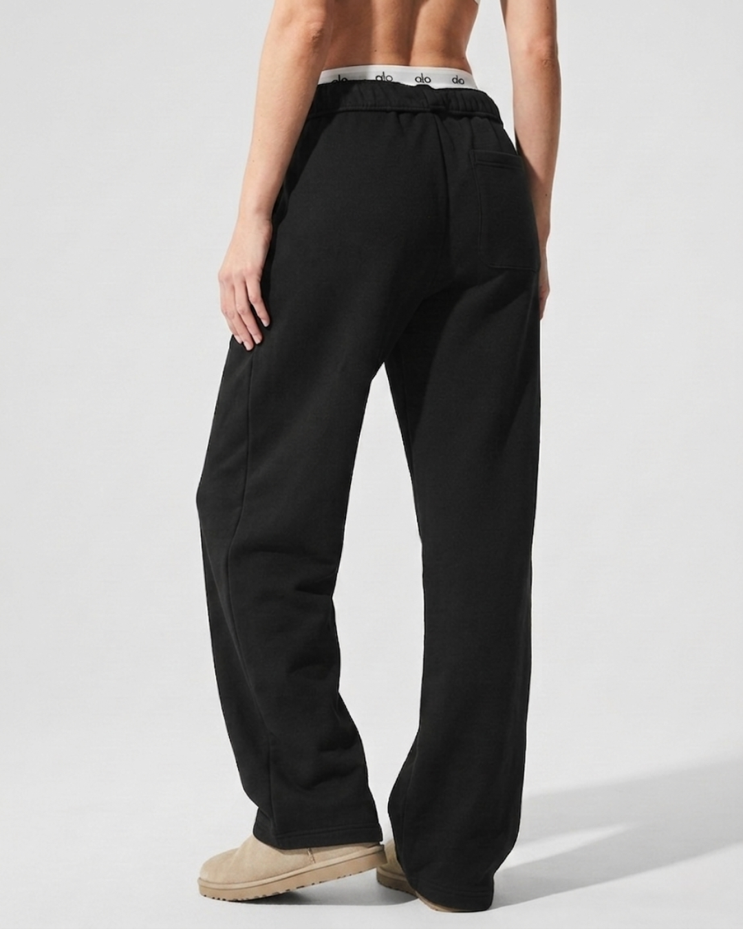 Alo Yoga Accolade Straight Leg Sweatpant Black