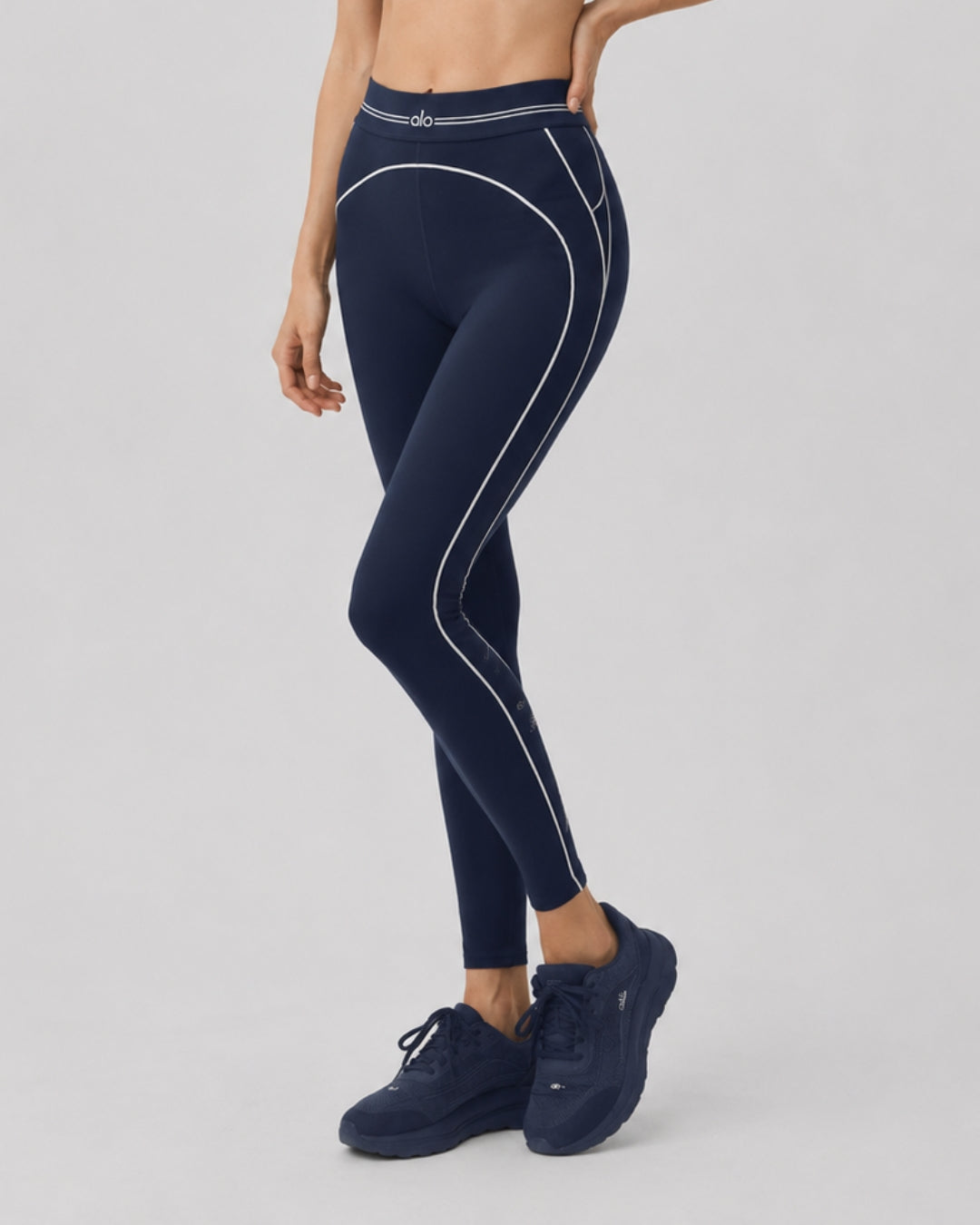 Alo Airbrush High Waist Heart Throb Legging