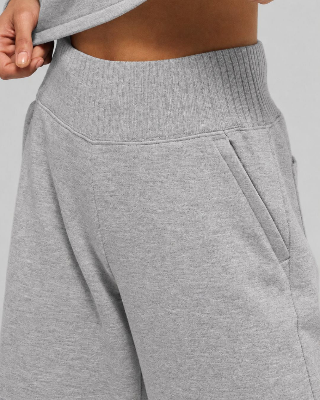 Alo Serenity Wide Leg Sweatpant Athletic Heather Grey
