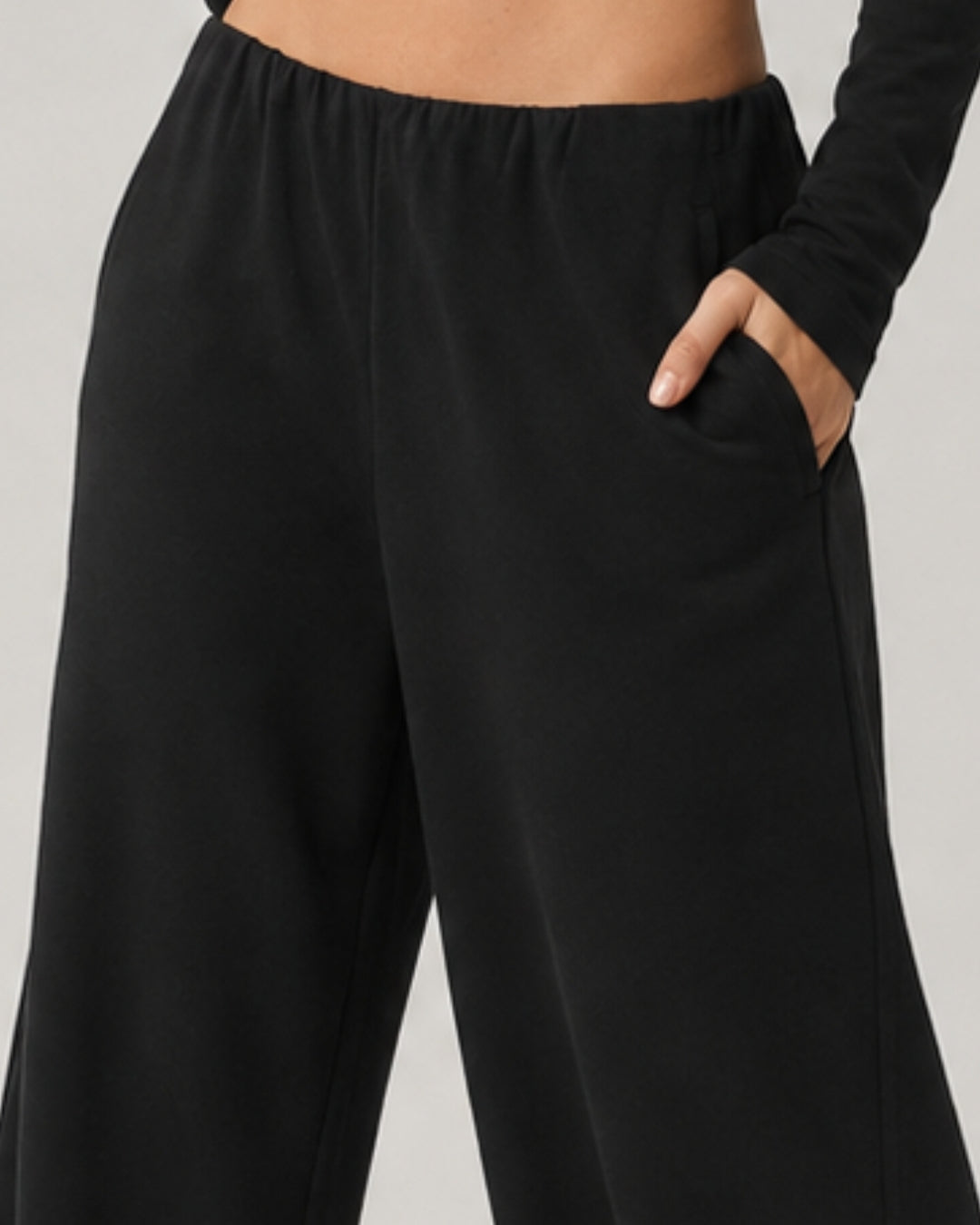Alo Sway Mid-Rise On The Go Pant Black